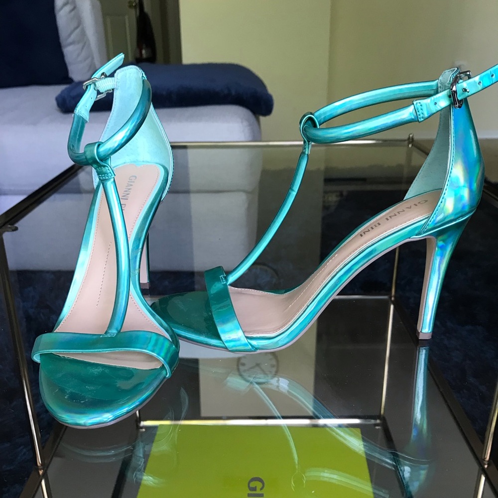 Gianni Bini holographic sandals